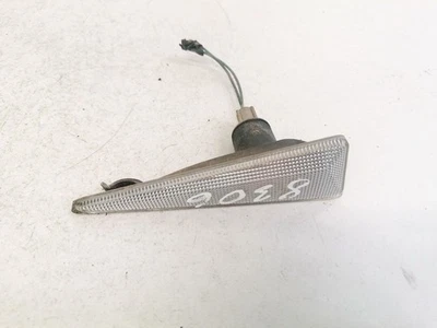 Renault Vel Satis 2002 Clear Side Repeaters - FRONT LEFT 820002715 FR1704329-18 - Immagine 1 di 4