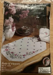 TOBIN Estampado para Bordar 2 Manteles 2 Servilletas Hilo - Campo de Flores c3 - Imagen 1 de 5