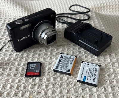 Fujifilm FinePix J110w 10MP Compact Digital Camera + Battery & Charger – Tested - Image 1 of 4