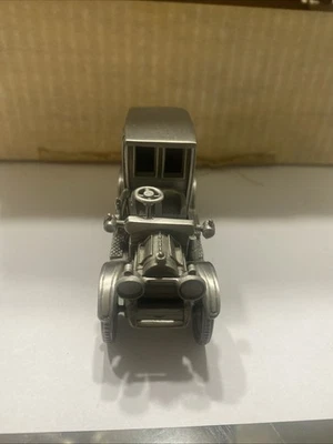 Modelo fundido a presión Packard 1912 de metal macizo - coche de coleccionista vintage - con hoja informativa Foto 1 de 4