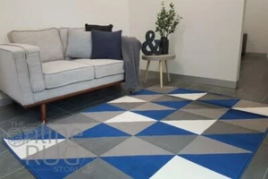 BLUE FLOOR RUG WHITE GREY GEOMETRIC TRIANGLE CARPET - 160 x 215 CM - Picture 1 of 6