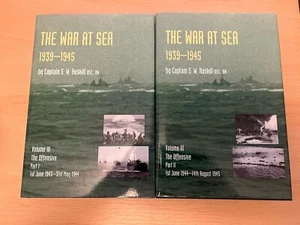 Qty 2 The War At Sea By.catain SW Roshill Hardback Books - Bild 1 von 2
