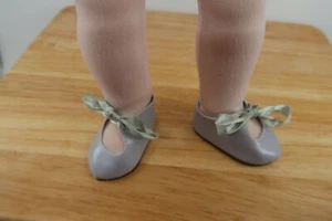 Zapatos franceses Monique para My Meadow Saffi o American Girl 72 mm GRIS - Imagen 1 de 3