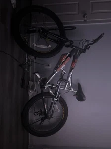 Mongoose XR 250 Bike  - Picture 1 of 7