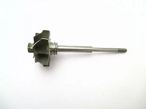 Turbolader Turbinenwelle für Nissan Terrano TD25T 2,5 / 14411-3S900 14411-38900 - Picture 1 of 4