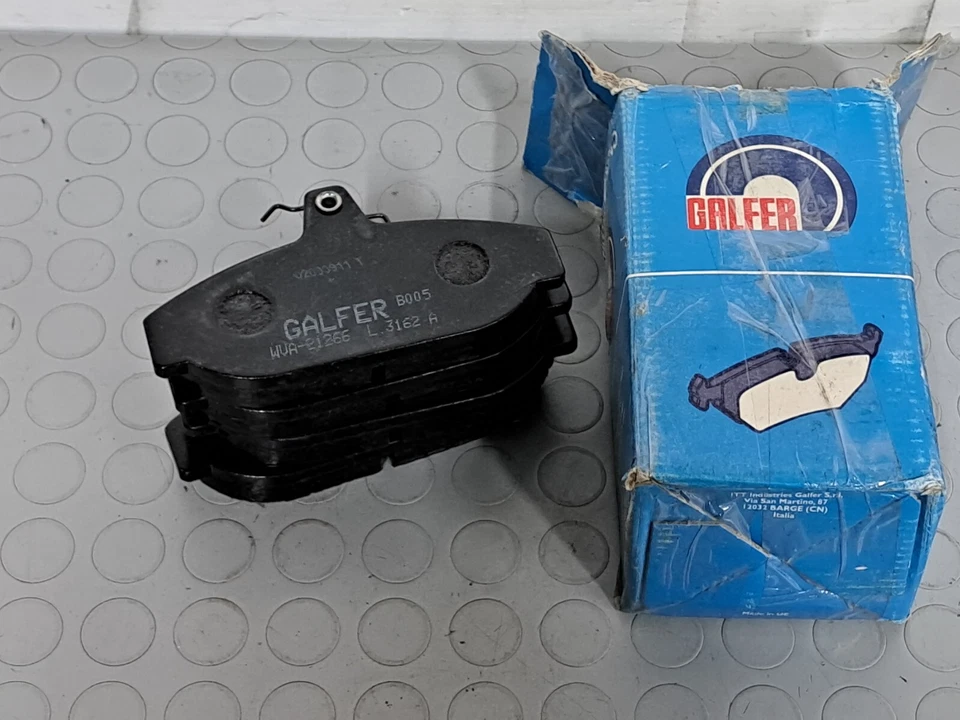 Pattini freno anteriori per Volvo 740, 760, 940 fino al 1993.  [455.23] - Imagem 1 de 1