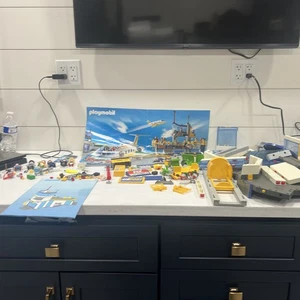 PLAYMOBIL 3186 Airport Terminal 99% COMPLETE People Luggage Carts - Picture 1 of 24