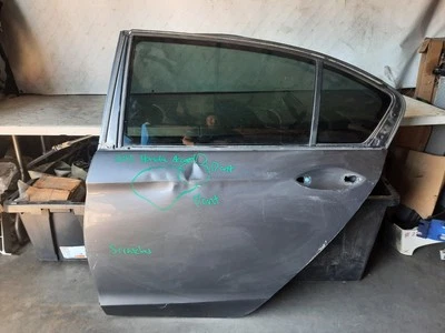 2013 2014 2015 2016 2017 HONDA ACCORD REAR LEFT DOOR OEM USED Foto 1 de 4