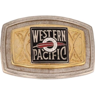 Fivela de cinto vintage Western Pacific Feather River Route Railroad NOS - Imagem 1 de 4