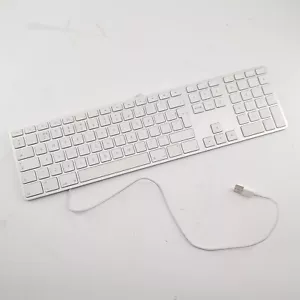 Genuine Apple A1243 Wired Extended Keyboard - Picture 1 of 8