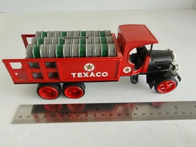 Vintage ERTL Diecast Bank Texaco Kenworth Oil Delivery Truck #13924 - Image 1 of 4