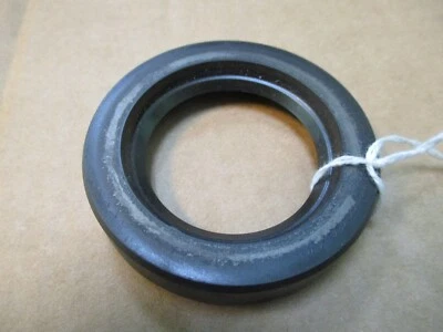 Sello de aceite de overdrive Triumph Stag, Spitfire, TR6, MGB, MGC Laycock tipo J NKC39, Foto 1 de 2