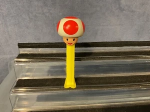 Pez Singles- Nintendo - Toad, Loose - Picture 1 of 3