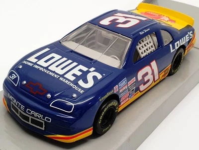Winners Circle 1/24 Scale 55522 - Stock Car Chevy #31 M.Skinner Nascar - Blue - Image 1 of 4