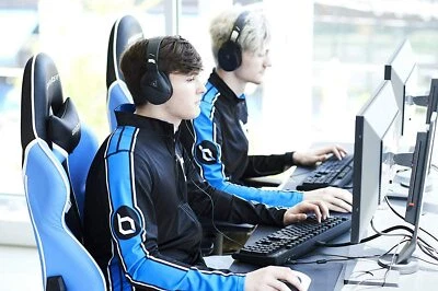 Turtle Beach Atlas One Gaming Headset Multi Platform - Black - PC, PS4, Xbox One - Image 1 of 4