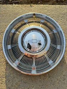 1969 Chevy Impala 14” Full Hubcap Wheel Cover 69 Nice Driver - Picture 1 of 10