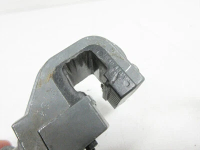 CABEZAL DE TERMINACIÓN DE HERRAMIENTA AMP 58063-2 PARA CONECTORES D-SUB IDC # 20 - 30 AWG - B Foto 1 de 3