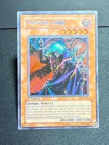 Vampire Lord Secret Rare Yugioh Card 1st Edition Dark Crisis DCR-000 LP++/ NM- - Bild 1 von 9