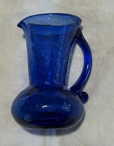 Kleiner mundgeblasener Kobalt Crackle Glaskrug 4,5 in einwandfreiem Zustand - Bild 1 von 12