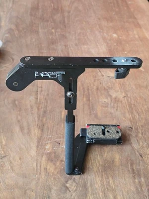Stroboframe Pro-T  Camera Flash Bracket, The Saunders Group - Image 1 of 3