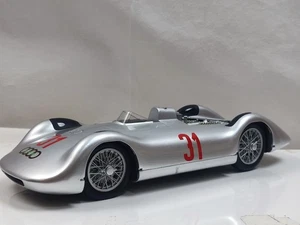 Revell 1:18 Auto union type c world record car Audi racer model Metal - Picture 1 of 8