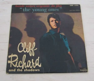 CLIFF RICHARD THE SHADOWS FRENCH EP ORIGINAL 7" 4 TRACK THE YOUNG ONES - Picture 1 of 3