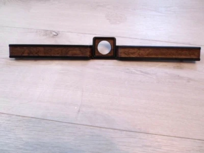 1978 Datsun 510 Wagon - Glove Box Lock Dash Trim Foto 1 de 4