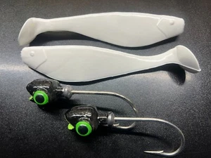 (2) PACMAN PARACHUTE STRIPER LURES 3 OZ ( Smiley face lures ) Umbrella Rigs - Picture 1 of 1