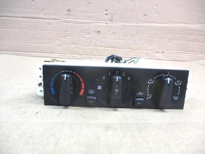 00 01 2000 2001 三菱 Galant 温度气候控制热 A/C MR568336 — 第 1/4 张图片