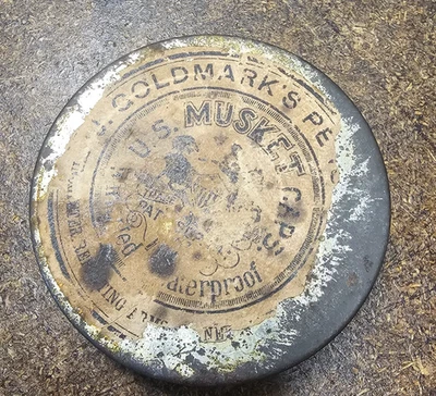 antigua tapa de percusión caja de hojalata - patente 1867 - J. Goldmark - tapas de mosquete de EE. UU. - vacías Foto 1 de 4