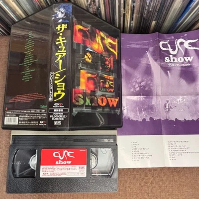 THE CURE Show JAPAN VHS VIDEO TAPE POVP-1013 w/ INSERT Robert Smith 1993 issue - Imagem 1 de 4