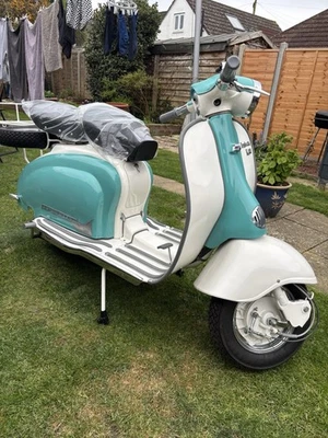 Lambretta Spanish 2 casa 185cc - Image 1 of 4