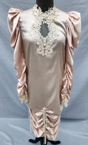 Vintage Lorri Kabala 80er Jahre rosa (pfirsich) Satinkleid Größe 8 (Kostüm) - Bild 1 von 6