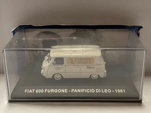 Fiat 600 furgone PANIFICIO DI LEO 1961 Ixo altaya 1:43 Diecast furgone - Foto 1 di 1