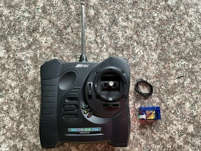 Control Remoto Avión Hitec Neon-SS RC FM Single Stick Radio Canal 52 Probado Foto 1 de 4