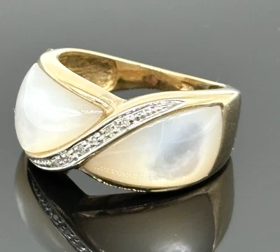 Anillo Oro Amarillo 10K Madreperla Diamantes Estilo Diseñador Cúpula Onda Talla 7 Foto 1 de 4