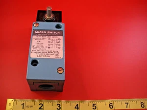 Interruptor límite Honeywell microswitch LSYNC6B 10a 600v cabezal de operador LSZ1NC nuevo Nnb - Imagen 1 de 4