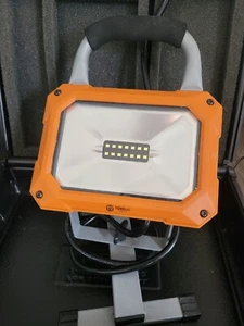 Torelli 1150 Lumen LED Portable Worklight W Stand - Orange SMD LED TECH Works - Picture 1 of 6