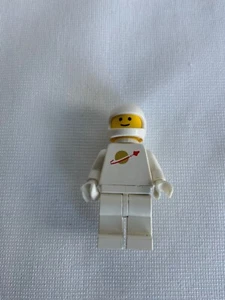 Lego White Astronaut Minifigure Classic Astronaut Minifig With Helmet Airtank - Picture 1 of 5