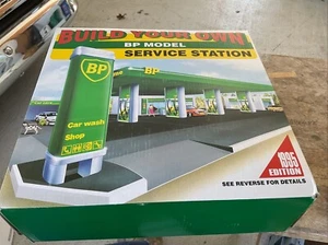 Vintage BP Model "Build Your Own Service Station" 1995 | Never Taken Out Of Box - Picture 1 of 5