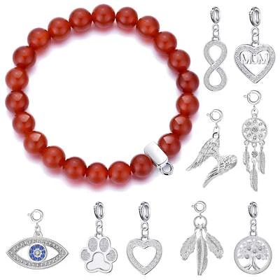 Pulsera elástica de piedras preciosas de cornalina con dije creada con cristales Zircondia® Foto 1 de 4