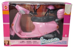 RARE 2003 BARBIE PIAGGIO PINK VESPA MOTOR SCOOTER MATTEL 88917 NEW SEALED ! - Picture 1 of 7