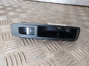 Bouton commande lève vitre Arrière - RENAULT CLIO V (5) - De 04-2019 - Foto 1 di 4