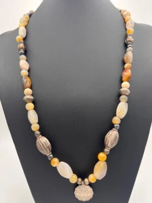 Vintage Halskette mit Steinen / Metallperlen & Münzanhänger - Bild 1 von 4