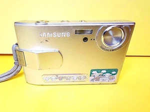 SILVER SAMSUNG DIGIMAX i6 PMP 6.0 MP 2.5" COMPACT DIGITAL CAMERA 3X OPTICAL ZOOM - Picture 1 of 7