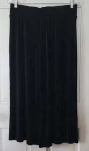 Pantalones Chico's Travelers Negro Fantasia Tejido Líquido Talla 2 Nuevos con Etiquetas Precio de venta sugerido por el fabricante 68,00 USD - Imagen 1 de 5