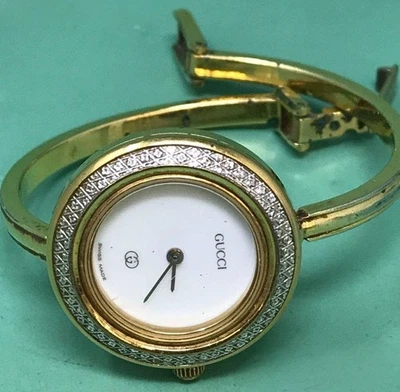 Vintage Gucci 1100-L Series 6 Jewels 6.75" Gold Tone Watch Swiss Made - Image 1 of 4