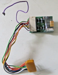Lenz Locomotive Decoder 749 With 8-poligem Plug - Picture 1 of 2