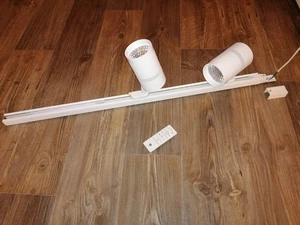 LED-Strahler mit 3-Phasenschiene und Fernbedienung - Bild 1 von 8