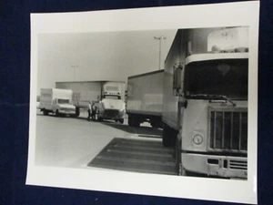 Glossy Press Photo 1990 Federal D.O.T. truck inspection Framingham MA - Picture 1 of 2